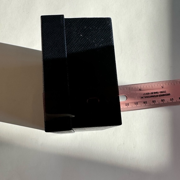 Prada Small Box - Picture 4 of 4